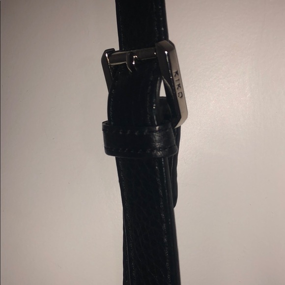 KIKO LEATHER MINIMAL CROSSBODY BAG - Picture 7 of 10